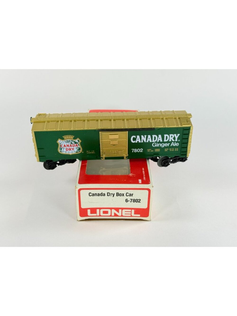 Vintage Lionel 6-7802 Canada Dry Boxcar O Gauge Green Gold Advertising w/Box - Picture 8 of 9